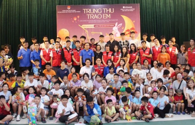 “Trung thu trao em" tại Làng trẻ em SOS TP Hải Phòng