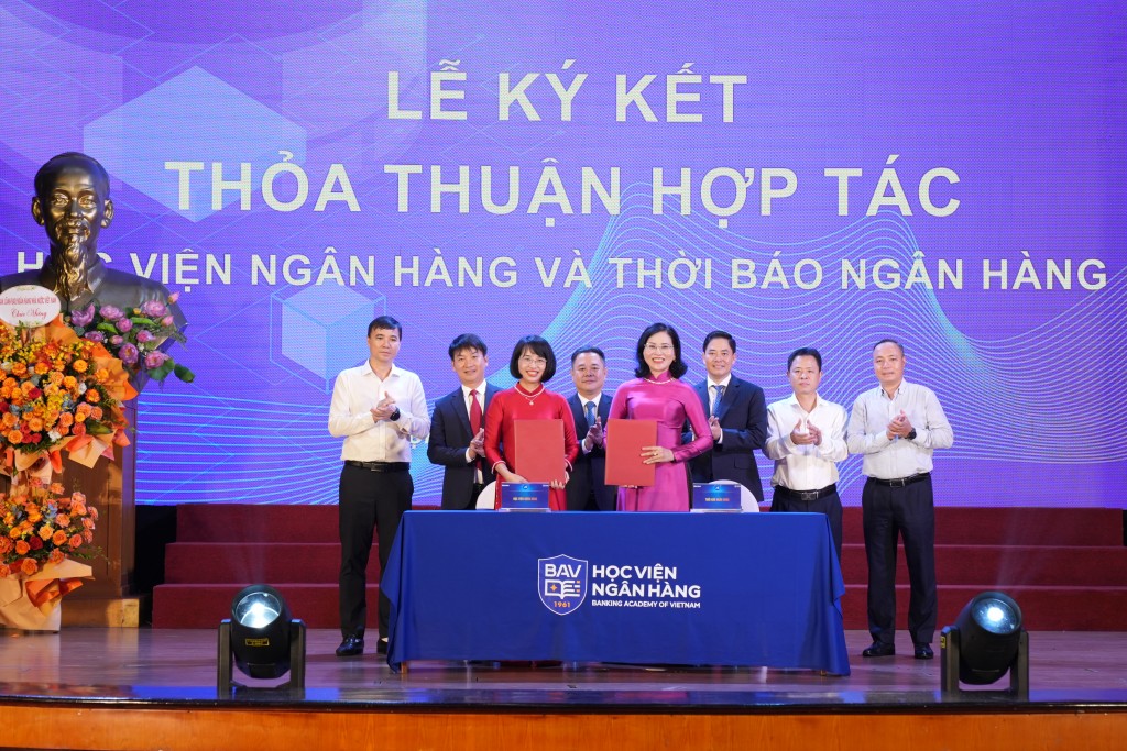 Ký kết hợp tác giữa Thời báo Ngân hàng và Học viện Ngân hàng