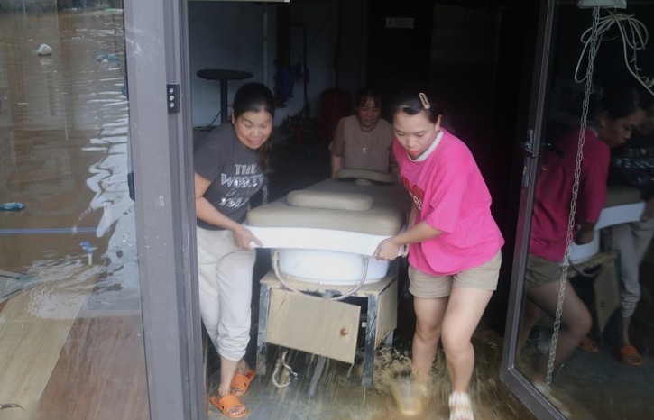 Lũ dâng bất ngờ, hàng nghìn người dân ở Cao Bằng phải sơ tán khẩn cấp
