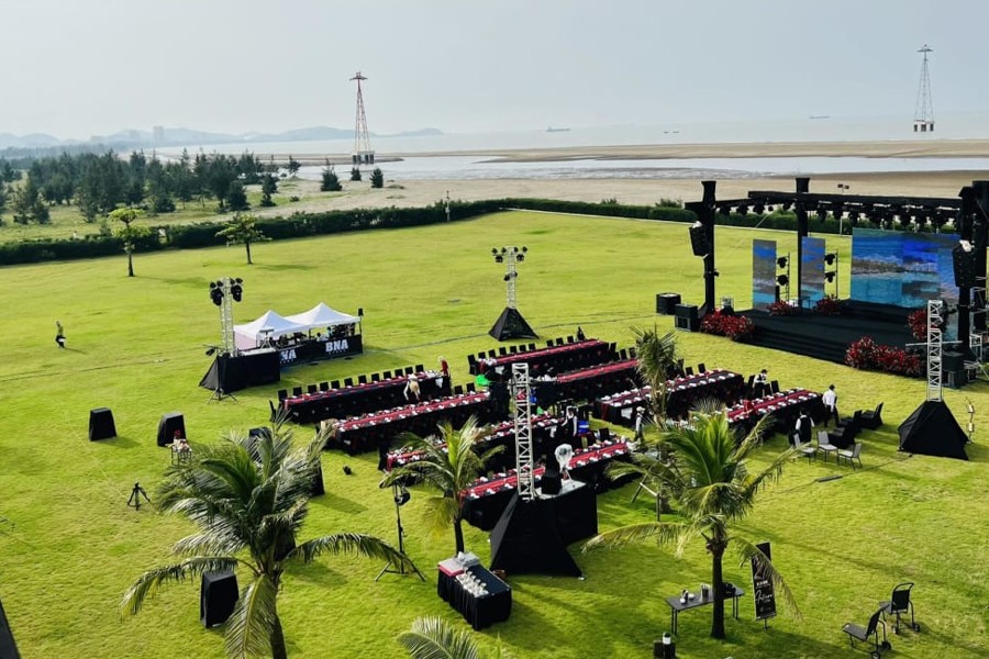 Trải nghiệm MICE trọn vẹn: hội nghị kết hợp team building, gala dinner và nghỉ dưỡng giữa thiên nhiên biển.