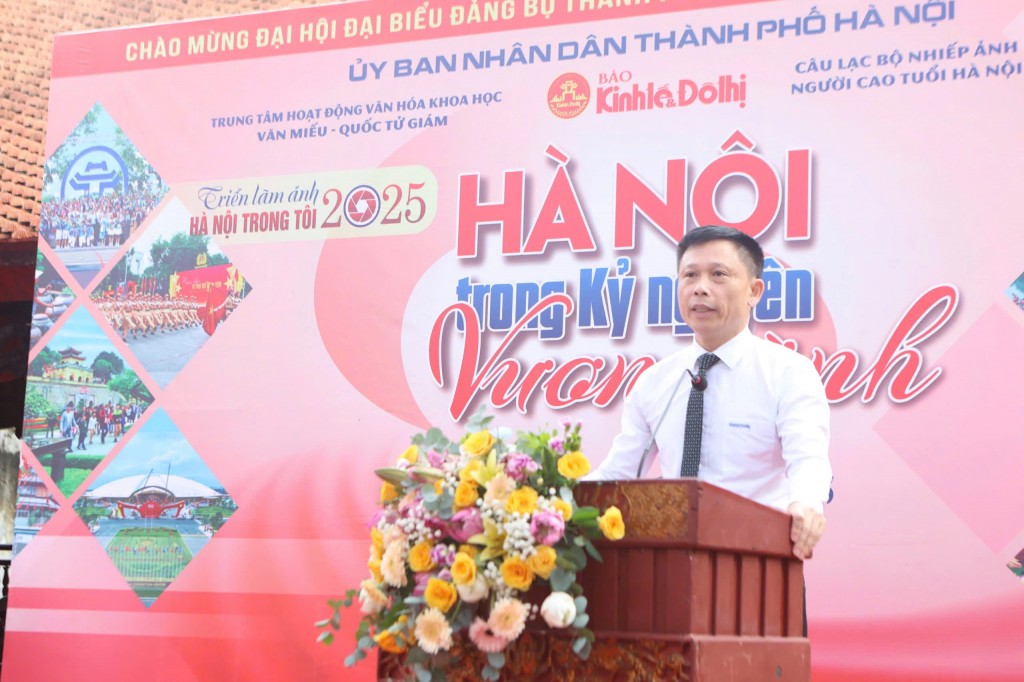 PGS, TS Nguyễn Thành Lợi - Tổng Biên tập Báo Kinh tế &amp; Đô thị, Trưởng Ban Tổ chức phát biểu khai mạc triển lãm