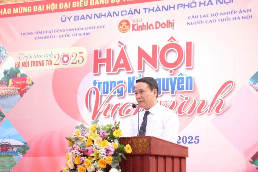 Đồng chí Nguyễn Đức Lợi - Phó Chủ tịch Thường trực Hội Nhà báo Việt Nam khẳng định ý nghĩa của triển lãm