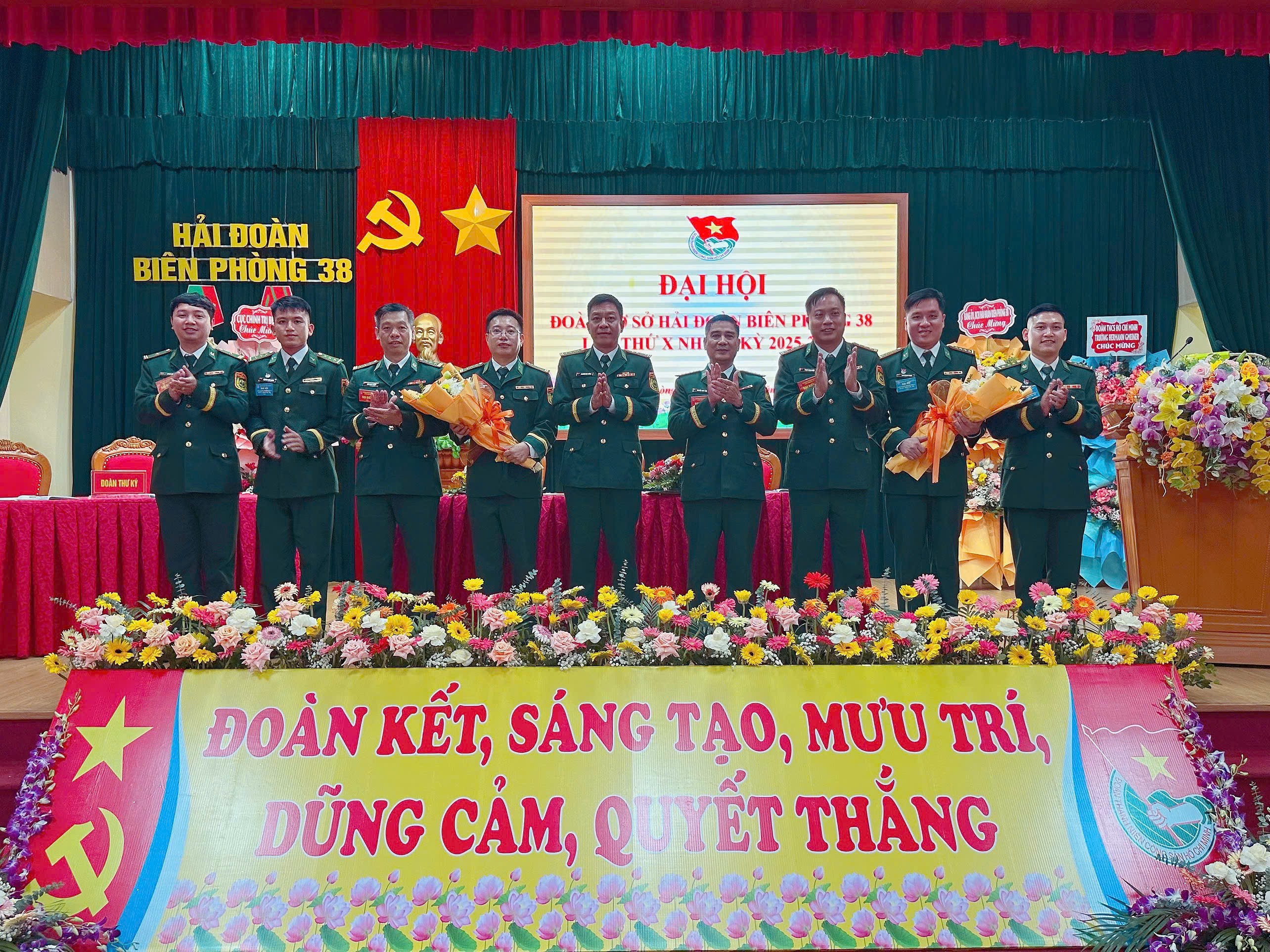 Xung kích, sáng tạo thực hiện nhiệm vụ bảo vệ chủ quyền biển, đảo