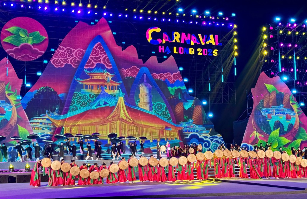 Carnaval Hạ Long - 2025, một trong những lễ hội kích cầu du lịch gặt hái nhiều thành công nhất tại Quảng Ninh