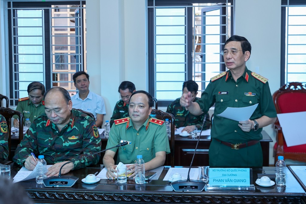 Bộ trưởng Bộ Quốc phòng Phan Văn Giang phát biểu - Ảnh: VGP/Nhật Bắc