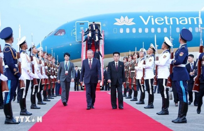 Tổng Bí thư Tô Lâm đến Bình Nhưỡng, bắt đầu thăm cấp Nhà nước tới Triều Tiên