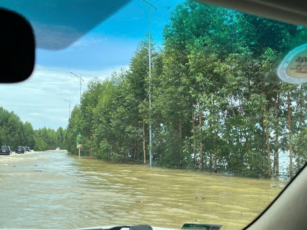 Mưa lũ gây ngập úng nặng ở nhiều nơi trên địa bàn tỉnh Bắc Ninh - Ảnh: VGP/Nguyễn Hoàng