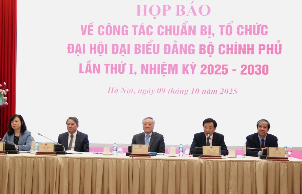 Họp báo về công tác chuẩn bị, tổ chức Đại hội Đại biểu Đảng bộ Chính phủ lần thứ 1