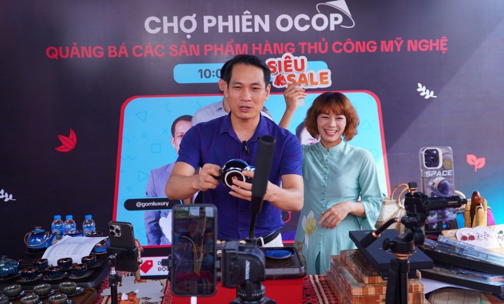 Ứng dụng AI thúc đẩy thương hiệu và phát triển kinh doanh trên nền tảng số