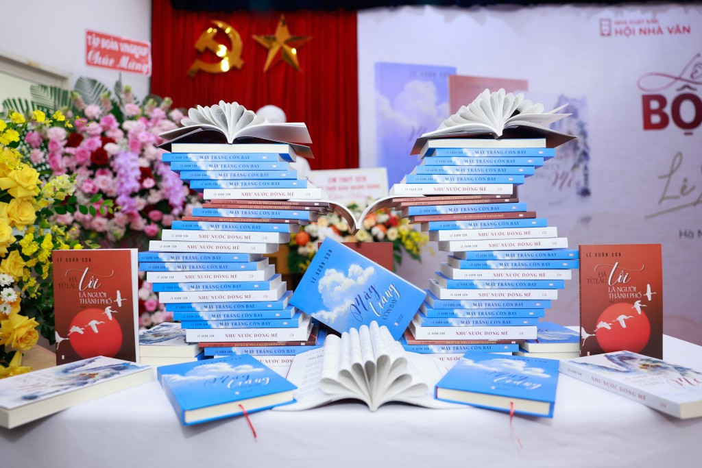 Tâm hồn dễ rung cảm và cộng hưởng của tác giả Lê Xuân Sơn
