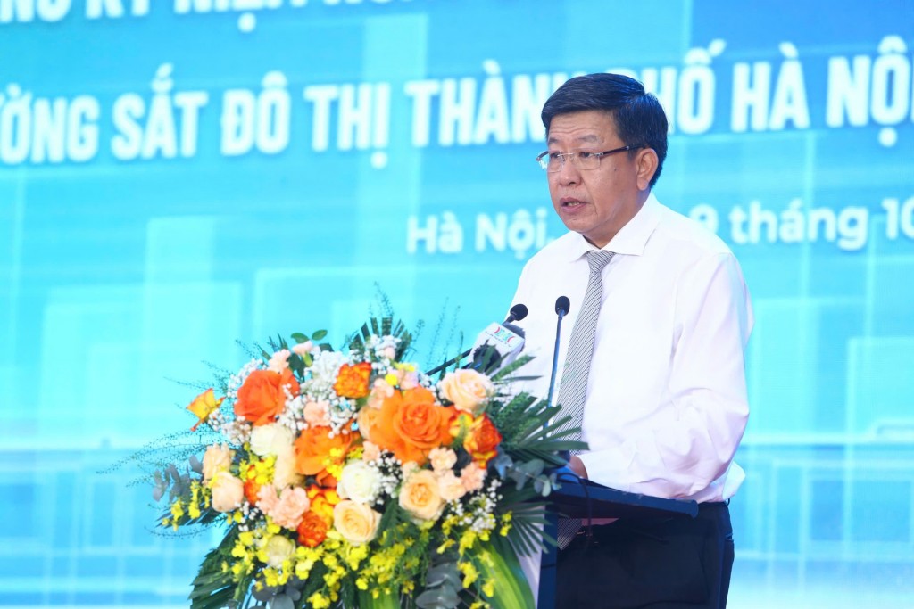 Phó Chủ tịch UBND thành phố Hà Nội Dương Đức Tuấn phát biểu tại lễ khởi công