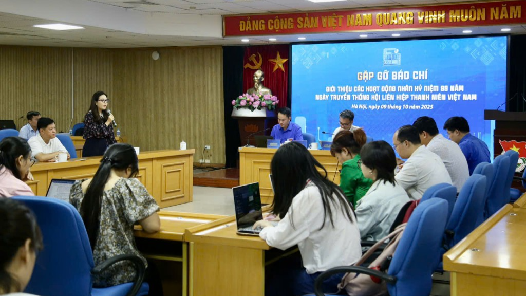 Toàn cảnh hội nghị