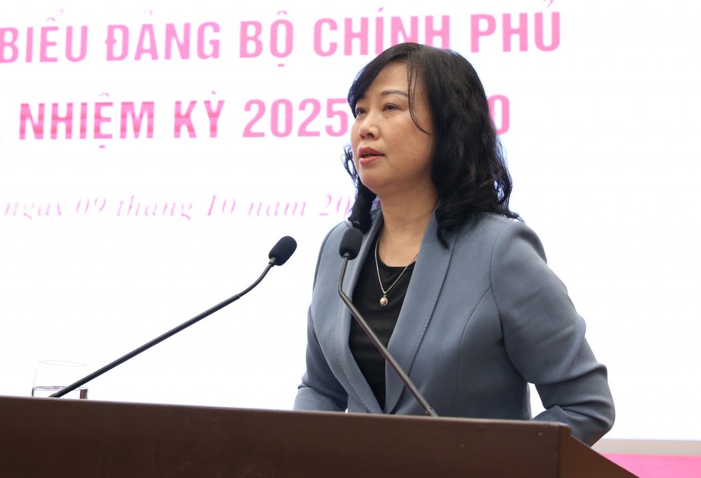 Ủy viên Trung ương Đảng, Bộ trưởng Bộ Y tế Đào Hồng Lan thông tin về công tác an sinh xã hội trong nhiệm kỳ 2020-2025 - Ảnh: VGP/Nguyễn Hoàng