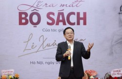 Bộ sách chứa đựng tâm hồn đầy rung cảm và cộng hưởng của nhà thơ Lê Xuân Sơn