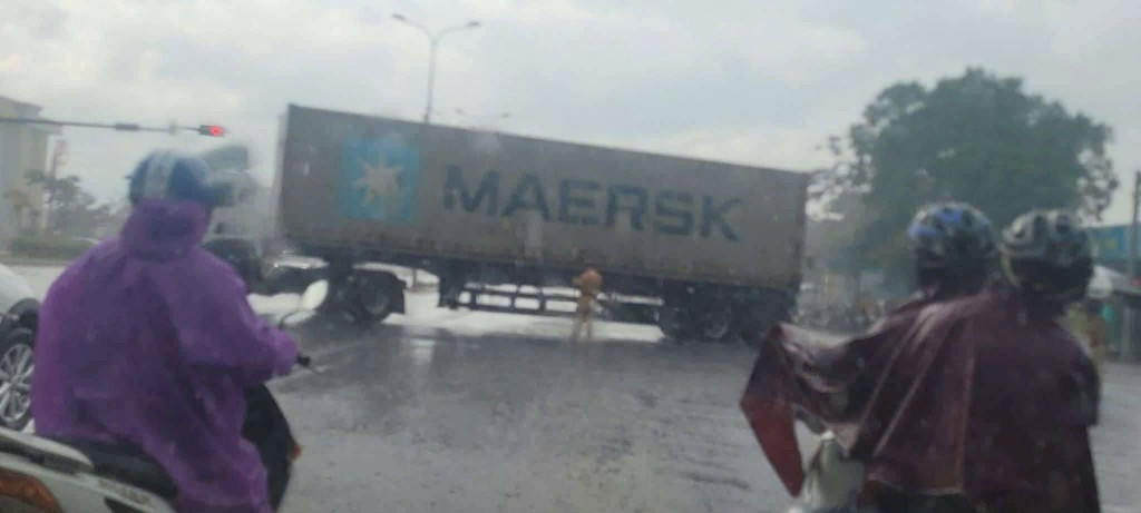 Cầm sớm giải quyết nút giao tử thần Quốc lộ 1 - ĐH8