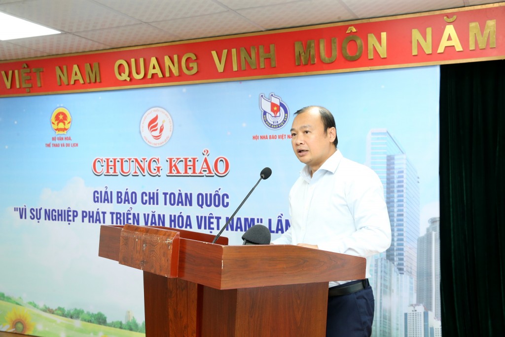 Đồng chí Lê Hải Bình - Thứ trưởng Thường trực Bộ Văn hóa, Thể thao và Du lịch phát biểu tại buổi lễ