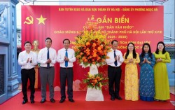 Phường Ngọc Hà gắn biển công trình “Dân vận khéo” chào mừng Đại hội