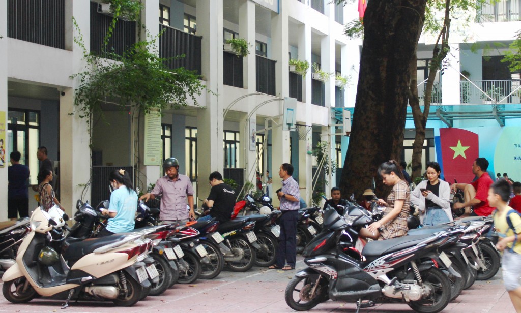 Sau bão, học sinh, sinh viên Thủ đô ổn định học tập tại trường