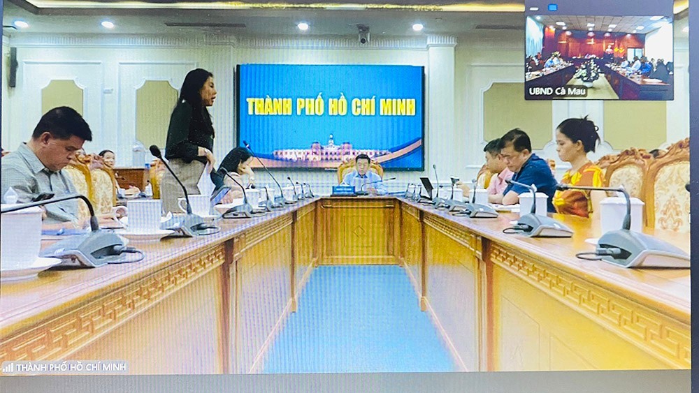 Các sở, ngành và UBND TP Hồ Chí Minh khẳng định sẽ hỗ trợ tối đa tỉnh Cà Mau trong công tác tổ chức sự kiện “Xin chào Cà Mau”. Các sở, ngành và UBND TP Hồ Chí Minh khẳng định sẽ hỗ trợ tối đa tỉnh Cà Mau trong công tác tổ chức sự kiện “Xin chào Cà Mau”.