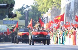 Khẳng định và bồi đắp những giá trị ngàn năm của văn hóa Thủ đô...