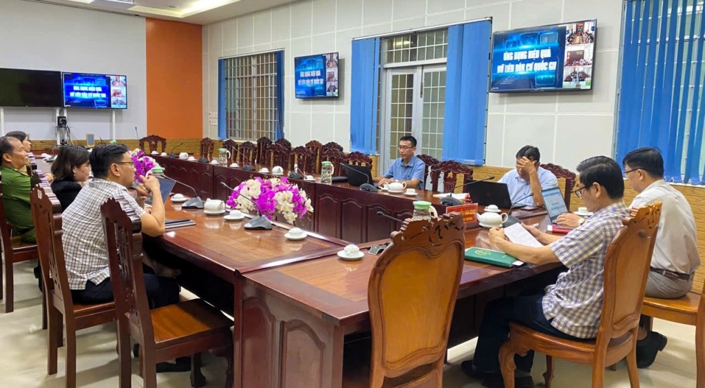  Lãnh đạo phường Trà Vinh tham gia Hội nghị trực tuyến Phiên họp lần thứ tư Ban Chỉ đạo Chính phủ về phát triển khoa học, công nghệ, đổi mới sáng tạo, chuyển đổi số và Đề án 06