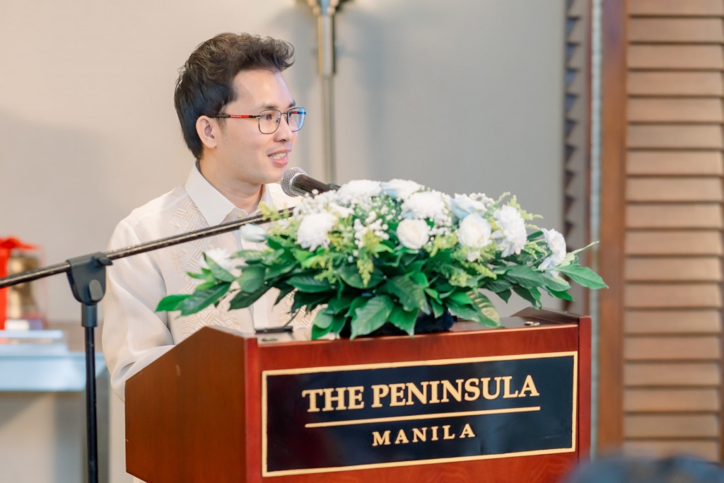 Ông Nguyễn Văn Thanh – Tổng Giám đốc Toàn cầu GSM chia sẻ về mối quan hệ sâu sắc giữa Green GSM và Philippines tại lễ ký kết. Ông Nguyễn Văn Thanh – Tổng Giám đốc Toàn cầu GSM chia sẻ về mối quan hệ sâu sắc giữa Green GSM và Philippines tại lễ ký kết.