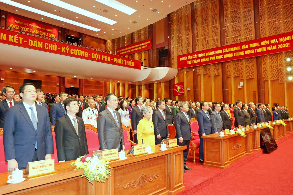 Các đại biểu dự Đại hội đại biểu Đảng bộ tỉnh Quảng Ninh lần thứ XVI