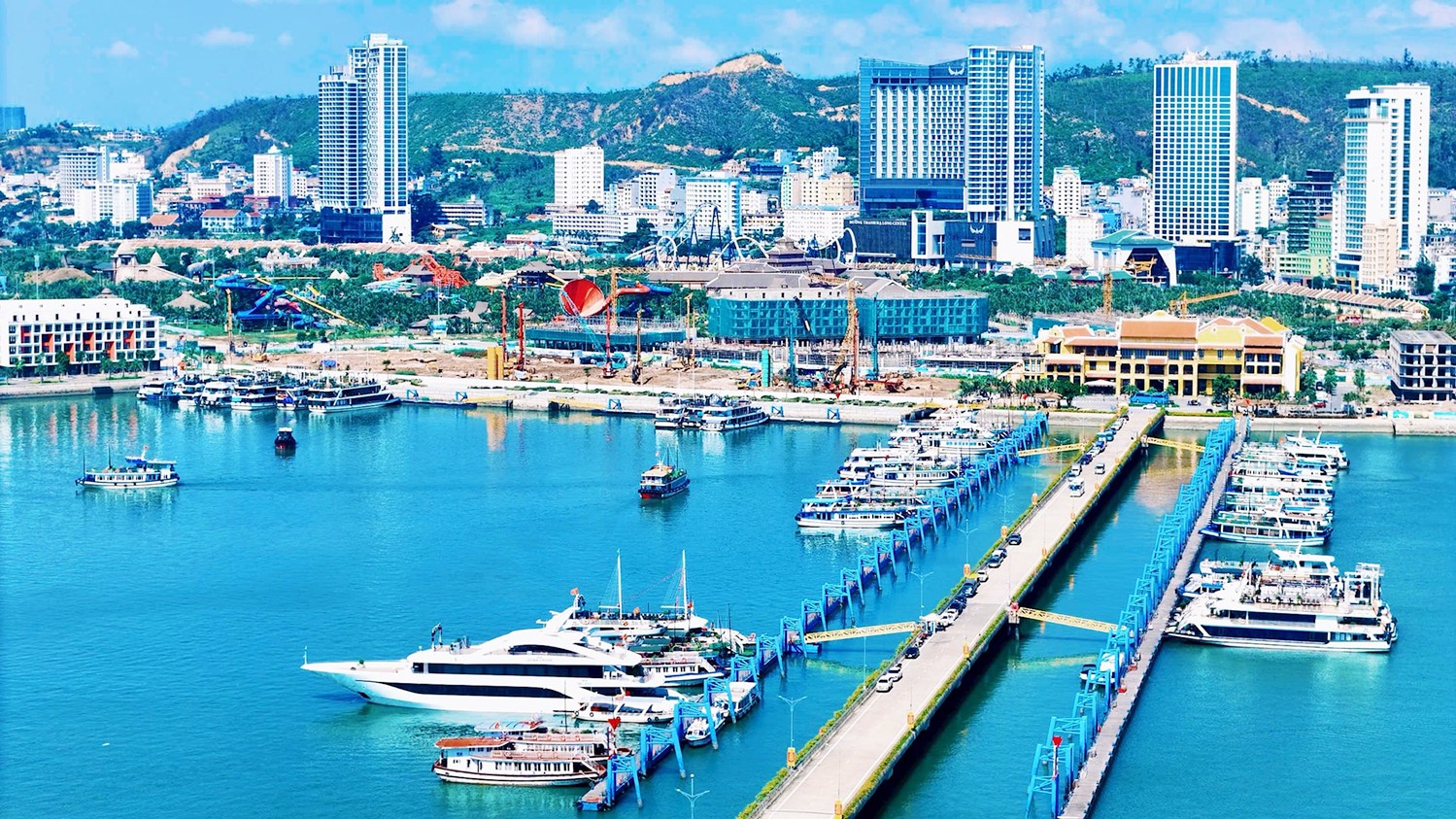 Bài 3: Đột phá để trở thành thành phố trực thuộc Trung ương