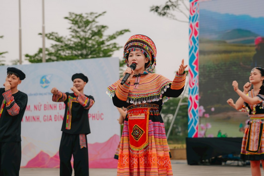 Đoàn kết xây dựng quê hương giàu đẹp, Thủ đô văn hiến, văn minh, hiện đại