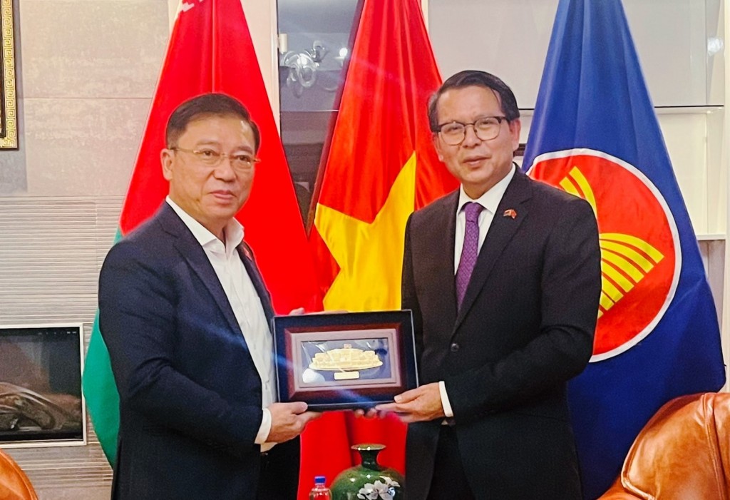 Trao đổi, hợp tác, nâng cao hiệu quả công tác bầu cử Quốc hội