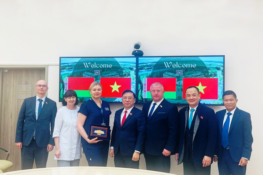 Trao đổi, hợp tác, nâng cao hiệu quả công tác bầu cử Quốc hội