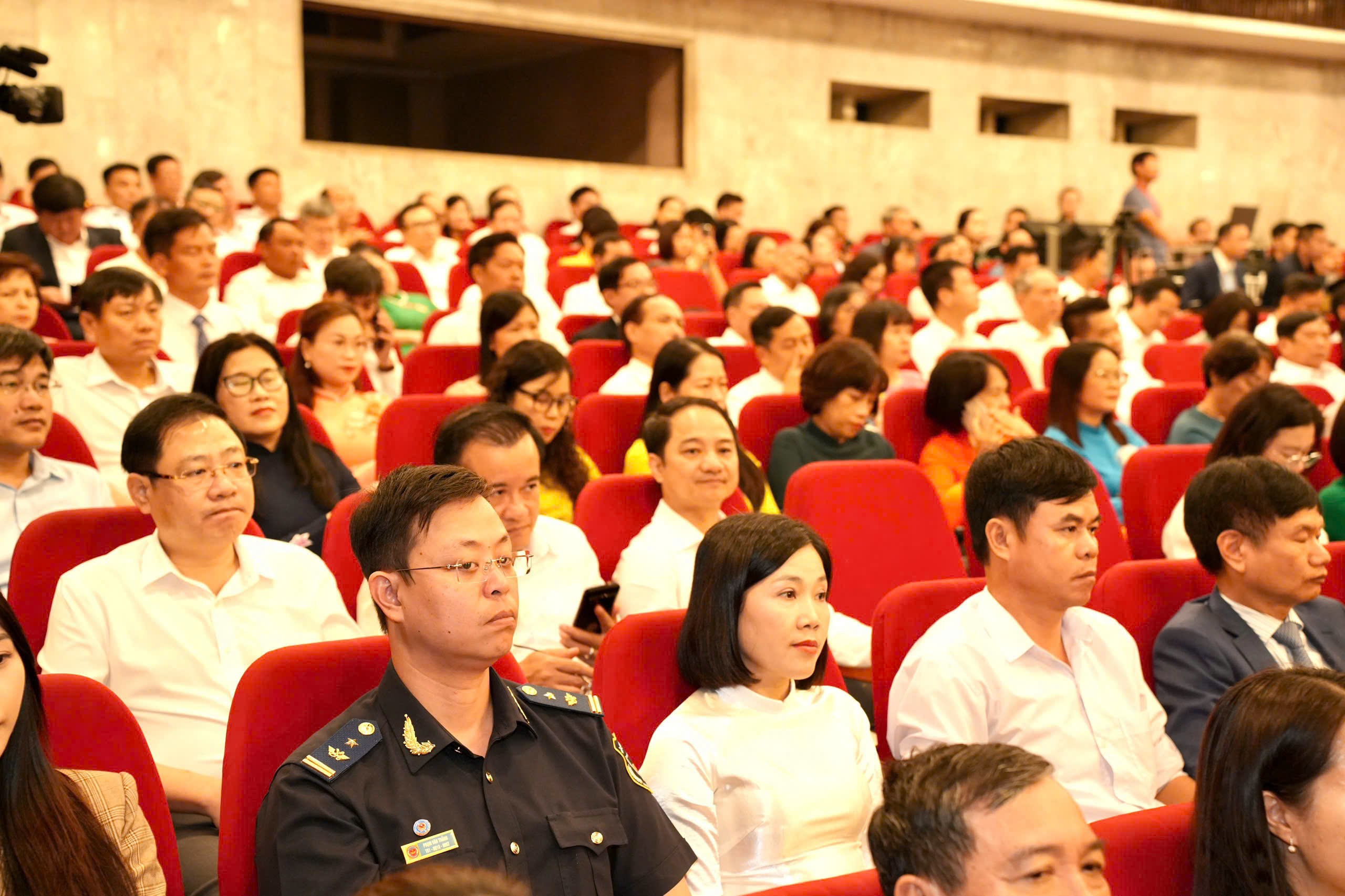 Để Thủ đô là nơi “Phát sáng nhân tài, khai phóng trí tuệ