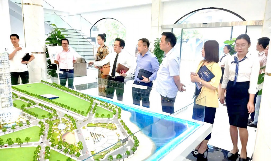 Doanh nhân Bùi Xuân Tiến được giới chuyên môn đánh giá là một trong những doanh nhân sở hữu tầm nhìn toàn diện về thị trường bất động sản