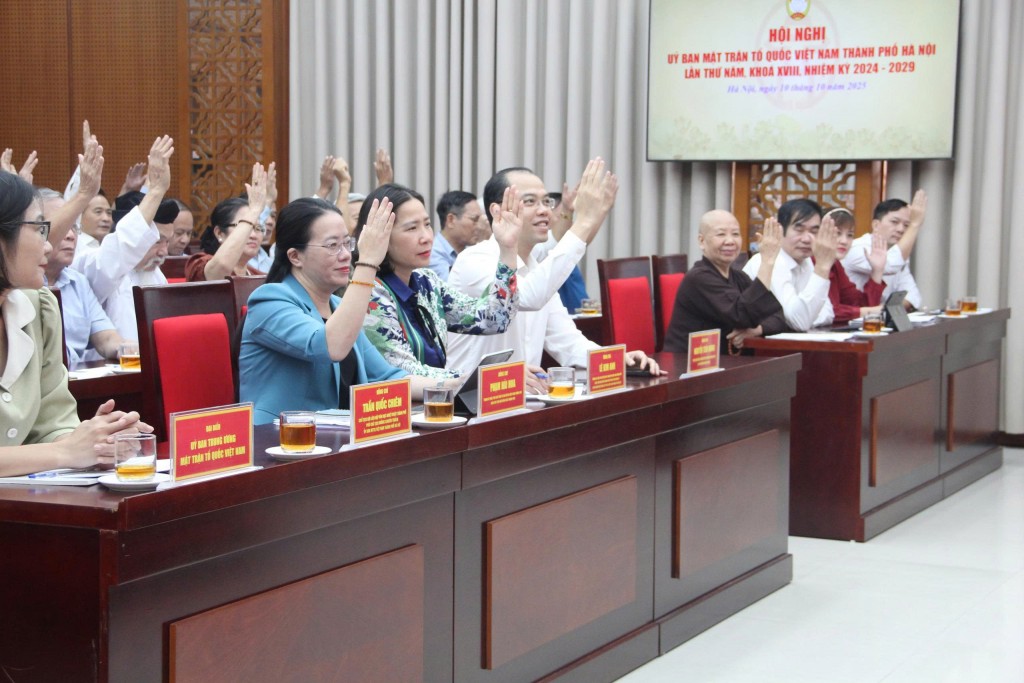 Thông qua Đề án nhân sự Ủy ban MTTQ TP Hà Nội khoá XVIII