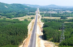 Đẩy nhanh tiến độ triển khai Dự án thành phần đoạn Quảng Ngãi - Hoài Nhơn