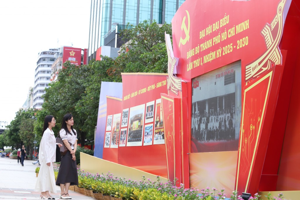 Triển lãm với chủ đề với chủ đề “Đảng bộ TPHCM: Tự tin, vững vàng bước vào kỷ nguyên mới, kỷ nguyên vươn mình của dân tộc”