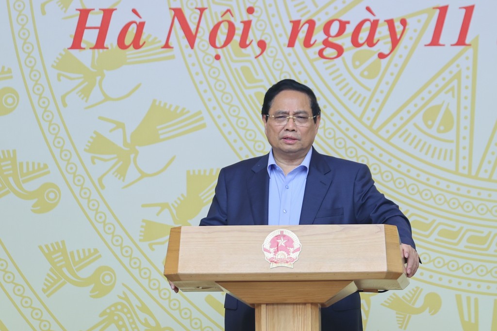 Thủ tướng mong muốn sau phiên họp sẽ giải quyết được ngay một số thẩm quyền thuộc của Chính phủ, của các bộ, các ngành, các địa phương - Ảnh: VGP/Nhật Bắc