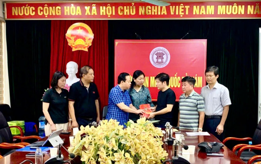 Kịp thời thăm hỏi, hỗ trợ gia đình nạn nhân vụ cháy
