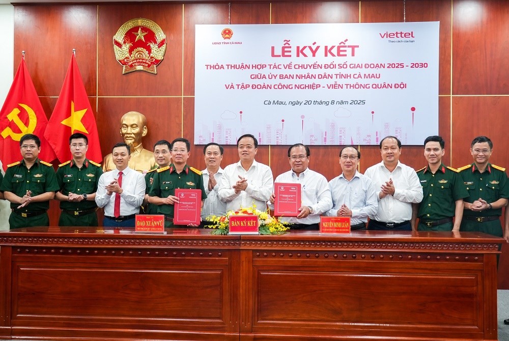 UBND tỉnh Cà Mau và Tập đoàn Viettel ký kết thỏa thuận hợp tác về chuyển đổi số giai đoạn 2025–2030