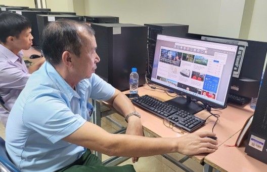 Đưa AI và kỹ năng số tới từng cán bộ cơ sở