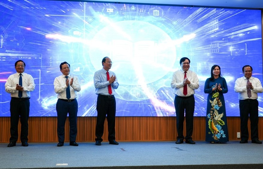Bài 2: Cà Mau “số hóa” để phục vụ Nhân dân