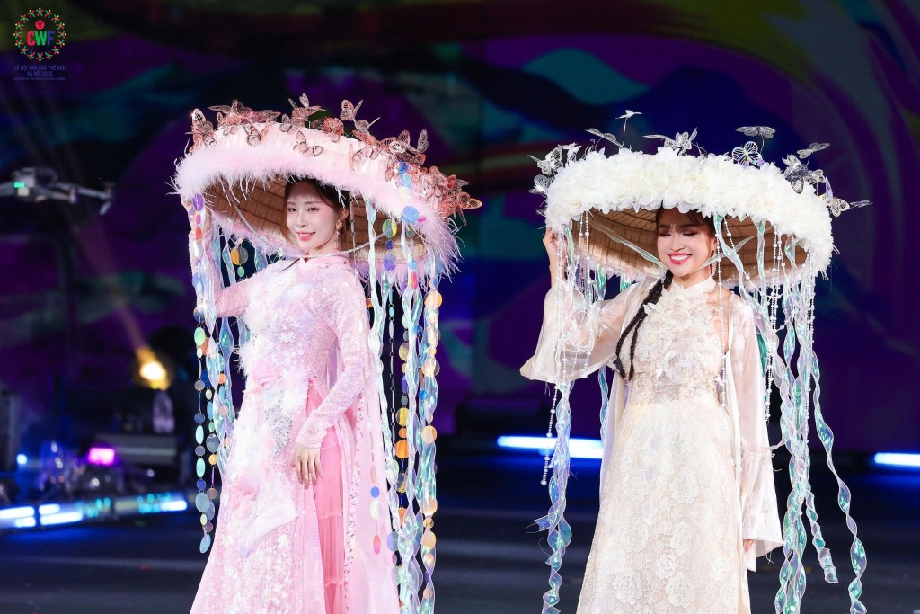 Lễ hội Văn hóa Thế giới tại Hà Nội quyên góp 2,5 tỷ đồng ủng hộ đồng bào vùng lũ