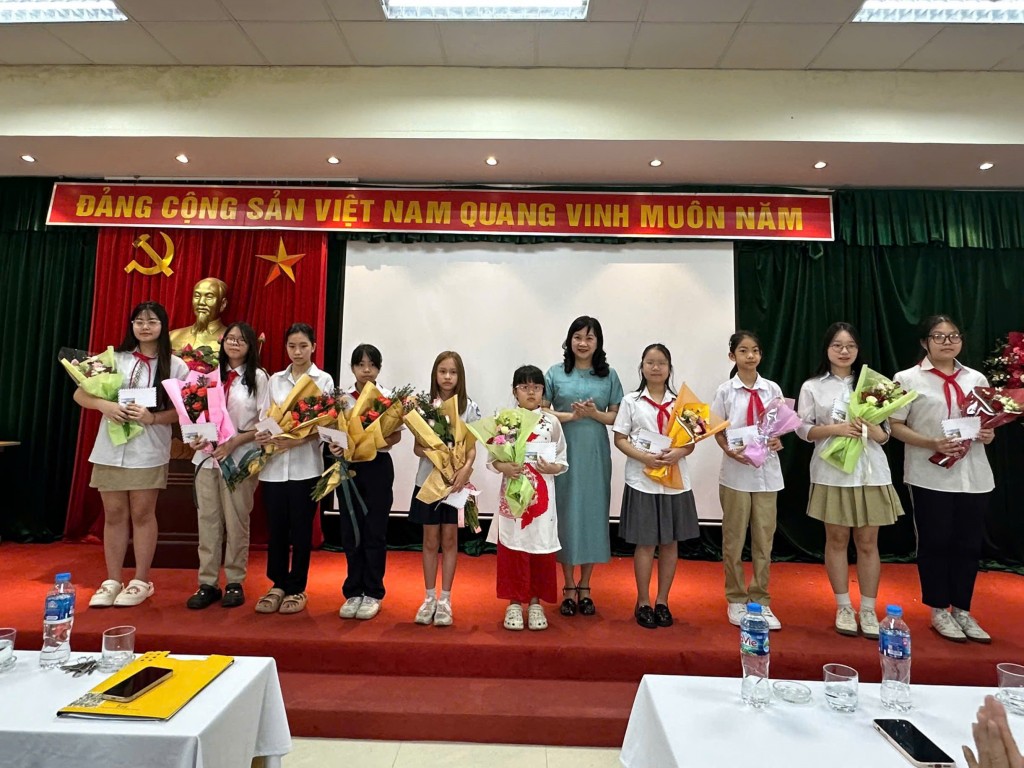 Tỷ số giới tính khi sinh tiệm cận mức cân bằng tự nhiên Tỷ số giới tính khi sinh tiệm cận mức cân bằng tự nhiên