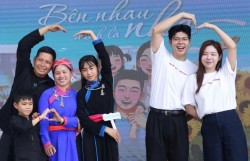 Gia đình trẻ hạnh phúc “Bên nhau, mình là nhà"