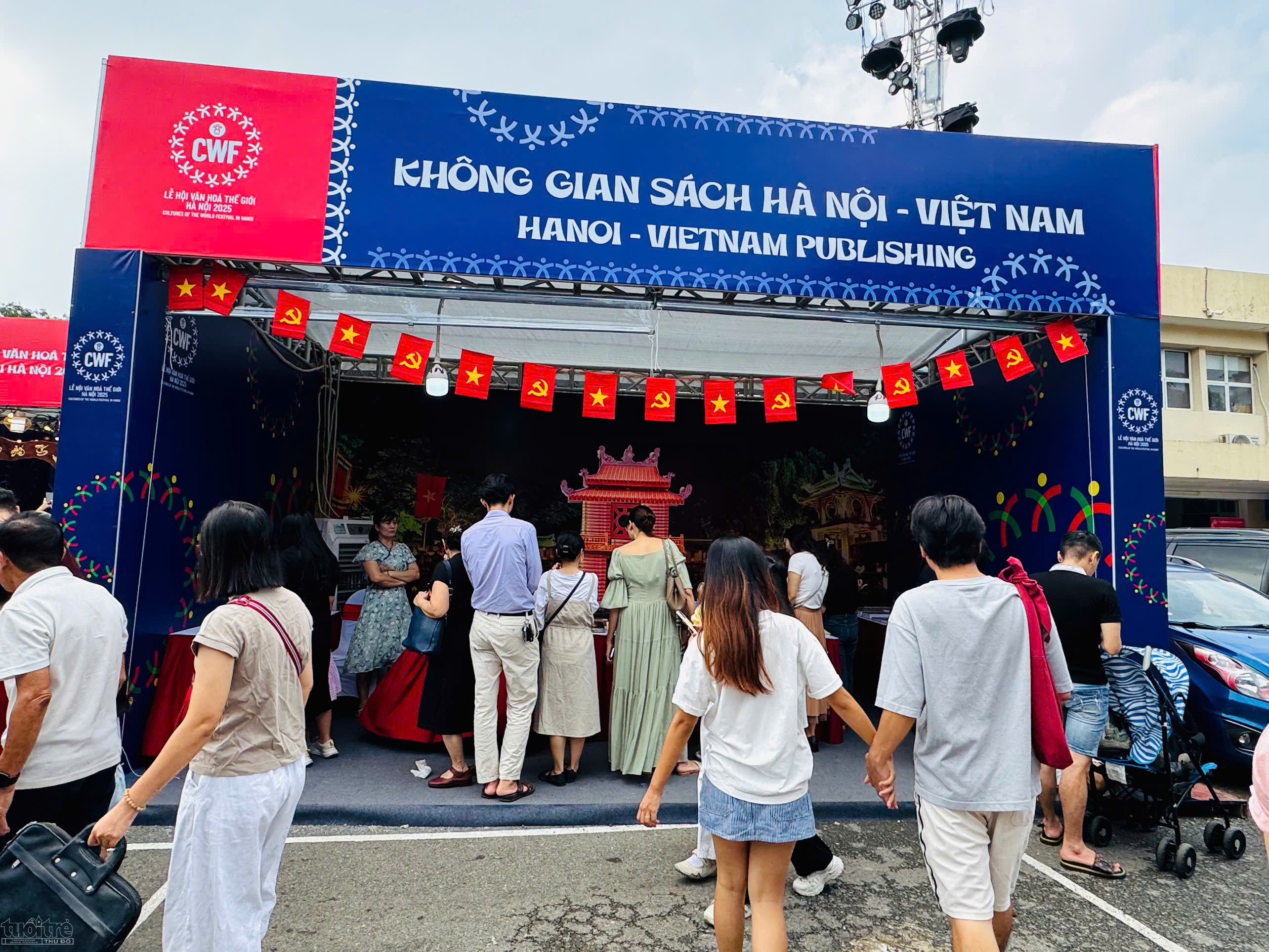 Rực rỡ sắc màu văn hóa các quốc gia giữa lòng Hà Nội