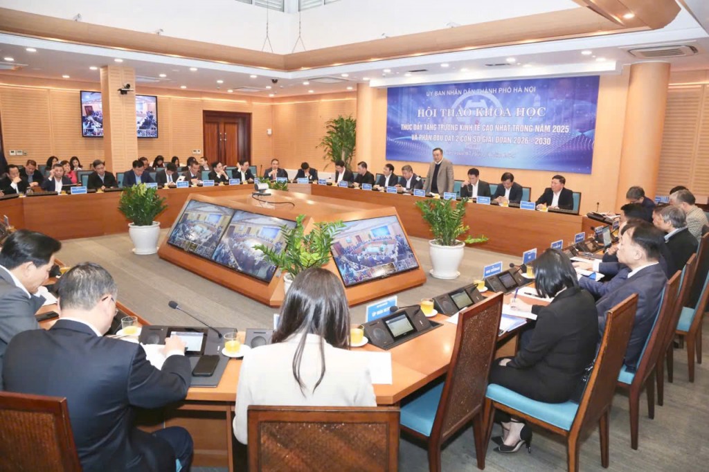 Hội thảo khoa học “Thúc đẩy tăng trưởng kinh tế cao nhất trong năm 2025 và phấn đấu đạt 2 con số giai đoạn 2026 - 2030” do UBND thành phố Hà Nội tổ chức