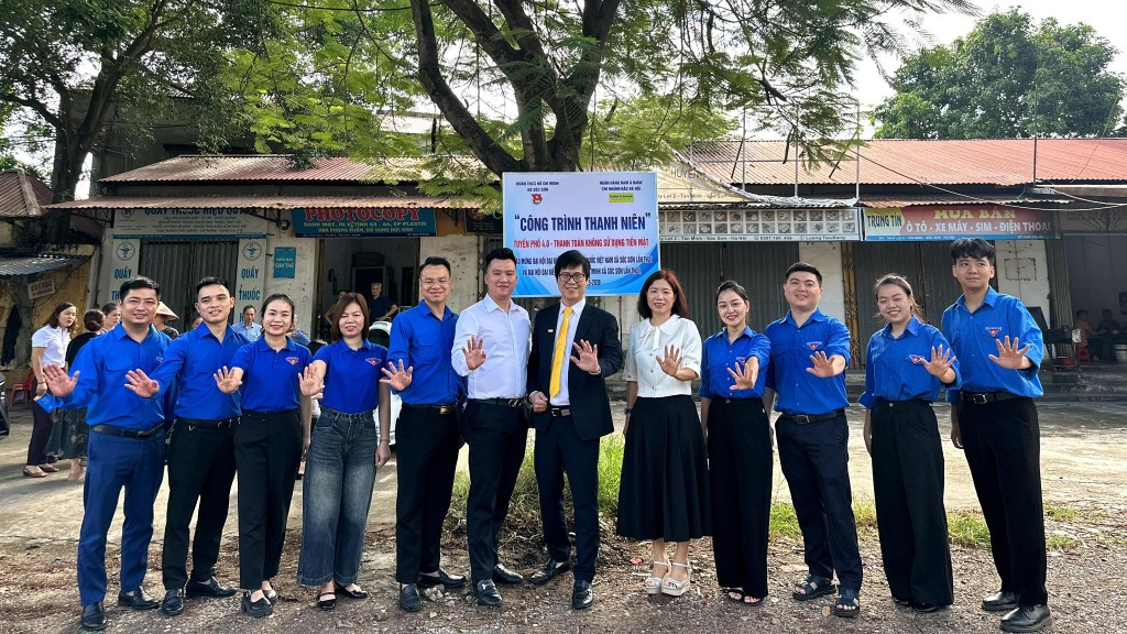 Tuổi trẻ Sóc Sơn tại chương trình khánh thành “Tuyến phố 4.0 - thanh toán không dùng tiền mặt”