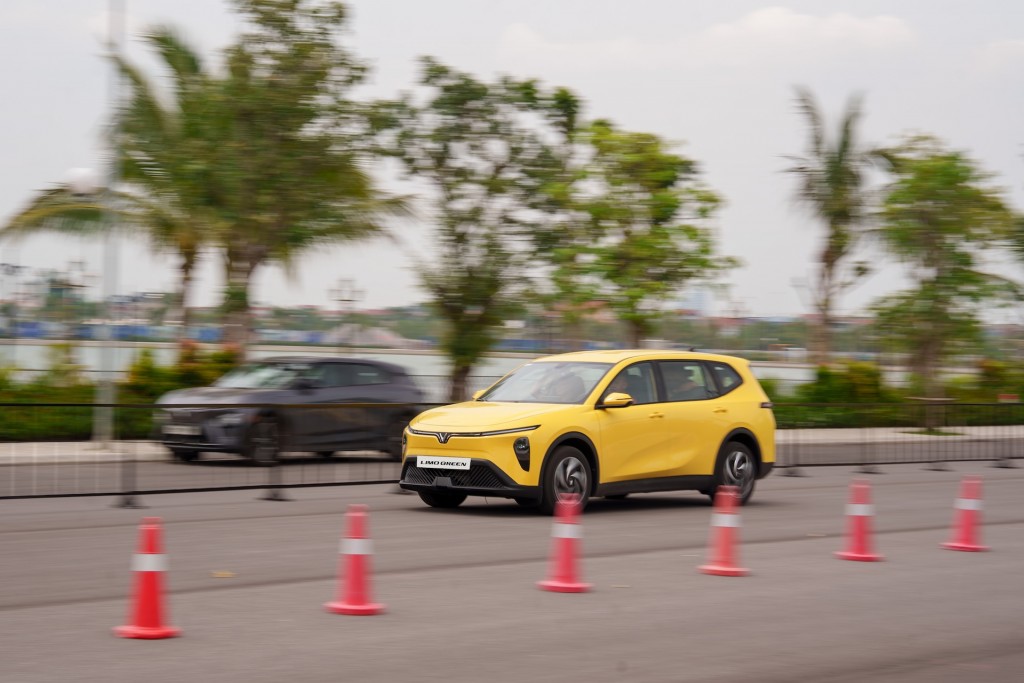 Tân binh Limo Green “bứt tốc” doanh số mạnh mẽ sau chỉ sau 2 tháng bàn giao cho khách hàng Tân binh Limo Green “bứt tốc” doanh số mạnh mẽ sau chỉ sau 2 tháng bàn giao cho khách hàng