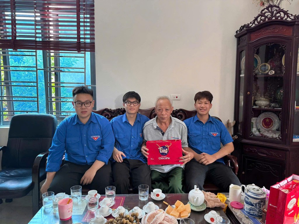 Người trẻ lan tỏa yêu thương và giá trị truyền thống tốt đẹp Người trẻ lan tỏa yêu thương và giá trị truyền thống tốt đẹp