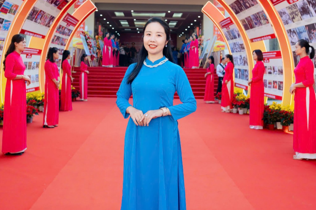 Bí thư Đoàn xã Thanh Trì Hoàng Minh Hằng